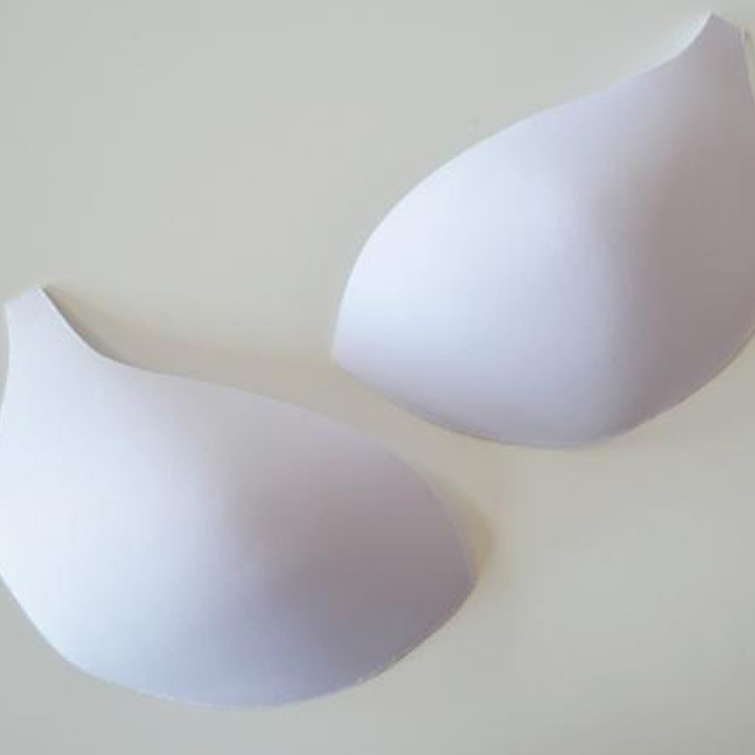 BH-Cup weiß mit Push-Effekt