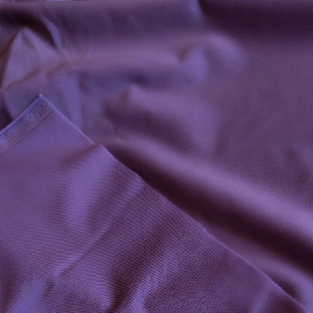 Dessousstoff in Lila