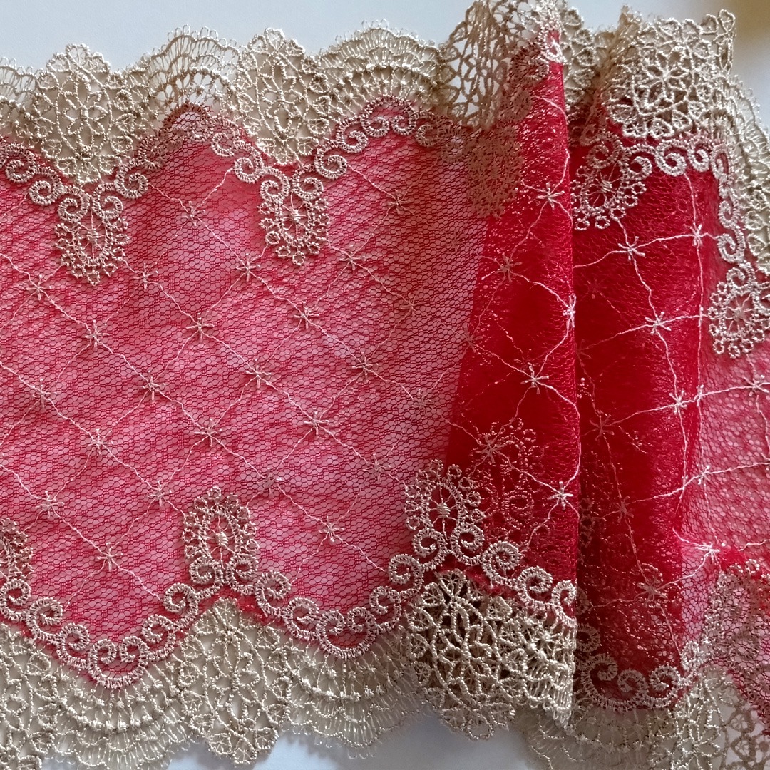 Kreativpaket in Gold und Rot